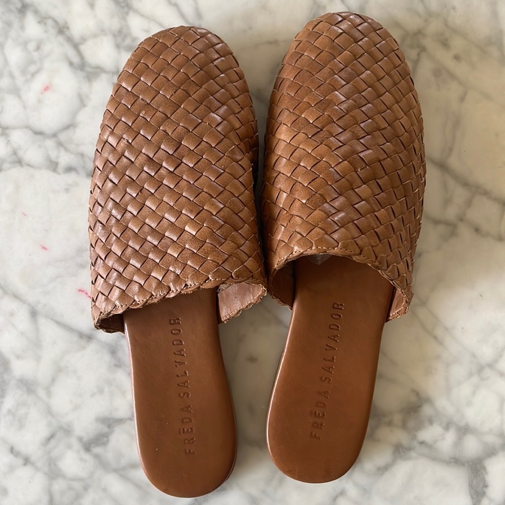 FREDA SALVADOR PHOEBE WOVEN MULE